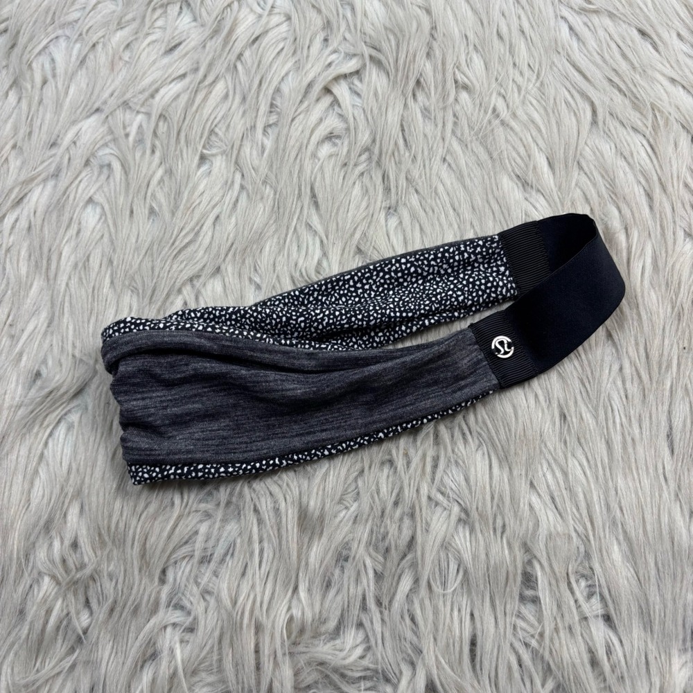Lululemon Women's OS Reversible Fringe Fighter Headband Black Gray